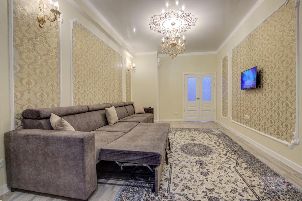 2-Ком Квартира Apartment Bishkek Bagian luar foto