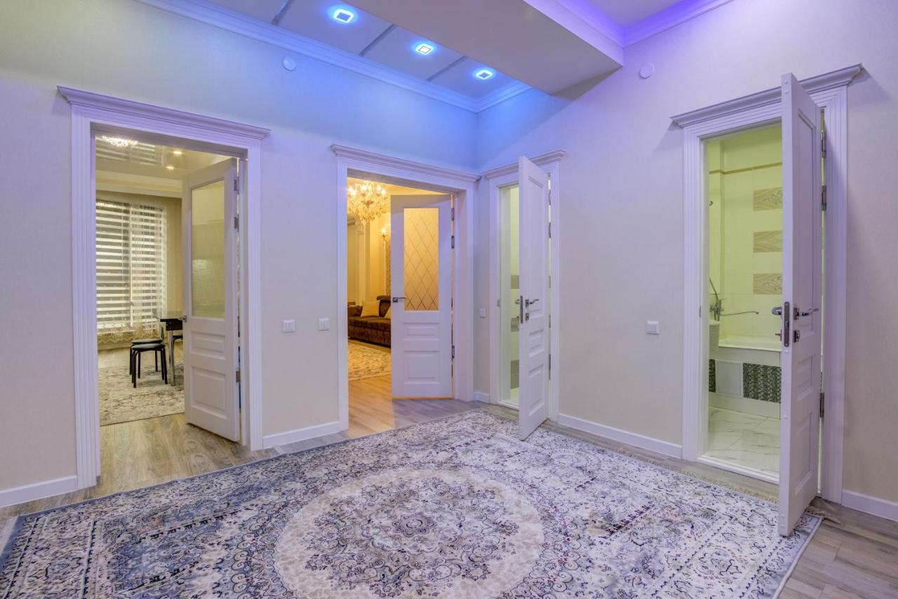 2-Ком Квартира Apartment Bishkek Bagian luar foto