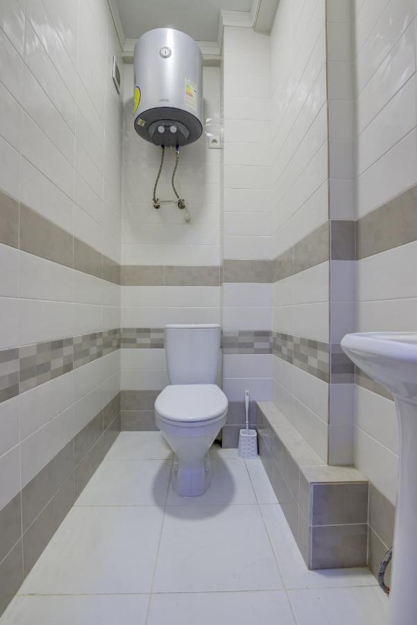 2-Ком Квартира Apartment Bishkek Bagian luar foto